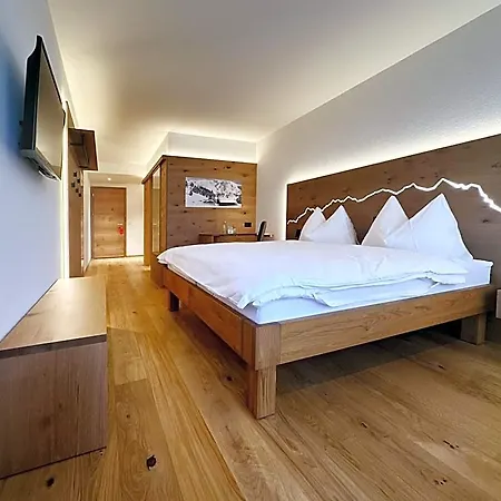 Panorama Hotell 3*