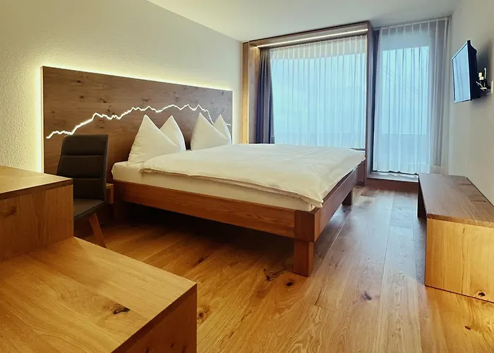 Panorama Hotel 3*